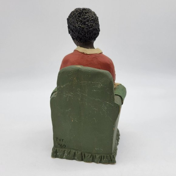 Resin Artist Sculpture A A Nursing Mother with Child Signed T.N.T. 460 - Picture 5 of 14